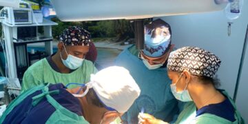 Empresa Medek Pharma dona implantes para la X jornada de reconstrucción mamaria desarrollada por Funva