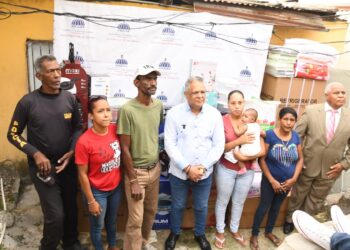 Instituto de Auxilios acude en ayuda de familias quedaron a la intemperie por incendio