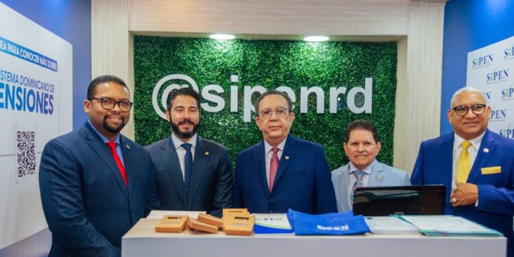 La Superintendencia de Pensiones participa en la Semana Económica y Financiera del Banco Central