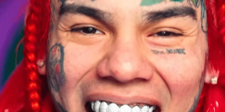Tras salvaje golpiza Tekashi 6ix9ine fue hospitalizado