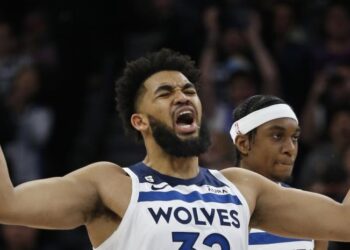 Karl-Anthony Towns regresa a la acción luego de 51 partidos ausente