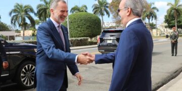 Presidente Abinader recibe visita de cortesía del Rey de España, Felipe VI en el Palacio Nacional