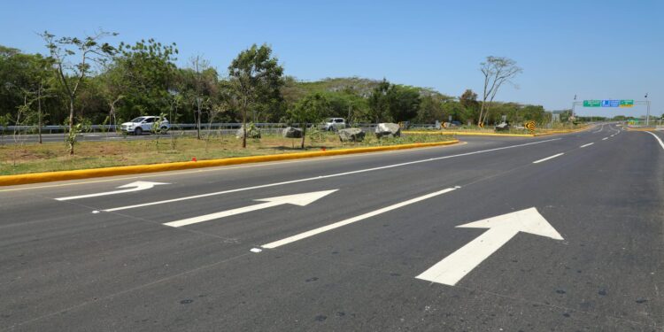 Presidente Abinader inaugura reconstrucción Circunvalación Norte de Santiago