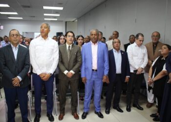 Funcionario y empresarios resaltan obras del Presidente Abinader en Santiago