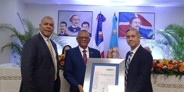 Migración recibe certificación de Calidad por parte del Sistema Internacional QSI
