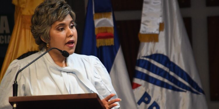 María Elena Vásquez asegura Procompetencia puede ayudar a éxito de políticas económicas del Cibao