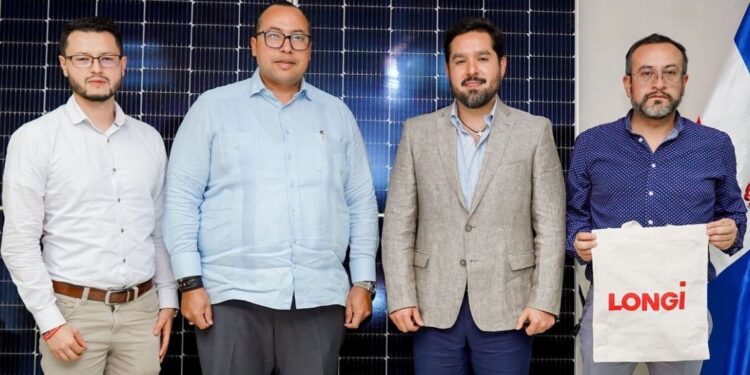 LONGi realiza donación de paneles solares en colaboración con ASOFER para el Programa del INDOCAL en RD