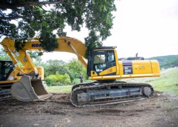 Gobierno inicia dragado en contraembalse Las Barías