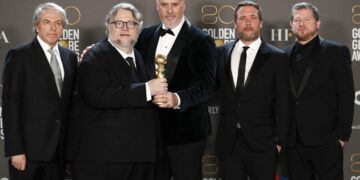Guillermo Del Toro ganó el Oscar de Mejor película animada por “Pinocho”