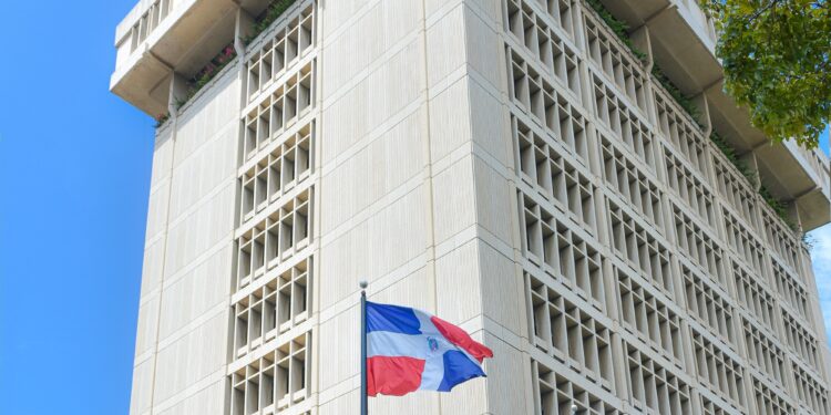 BCRD informa que las remesas alcanzaron US$1,566.3 millones entre enero y febrero de 2023