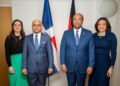 Banreservas dona exposición fotográfica a embajada dominicana en Alemania