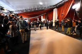 Oscars 2023: Así desfilan las celebridades en la alfombra champán de los Premios