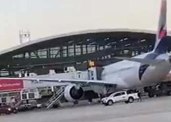 Dos muertos en el aeropuerto Santiago de Chile durante intento de robo a camión blindado