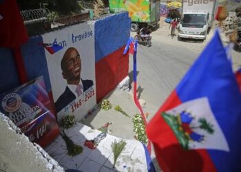 Policía de Haití persigue a nuevos sospechosos de asesinato presidencial