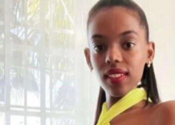 Educación suspende maestra que subió foto de alumnas en su Only Fans