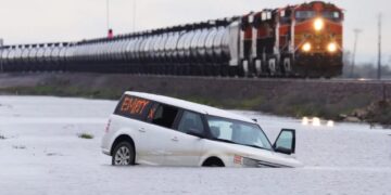Al menos 5 muertos y 4 lesionados dejaron las fuertes tormentas y tornados registrados al sur de California