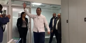 Director de Titulación pide licencia tras ser mencionado en caso calamar