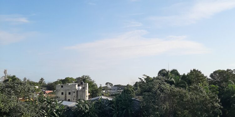 Onamet: Cielo mayormente soleado y chubascos en algunos puntos del país esta tarde