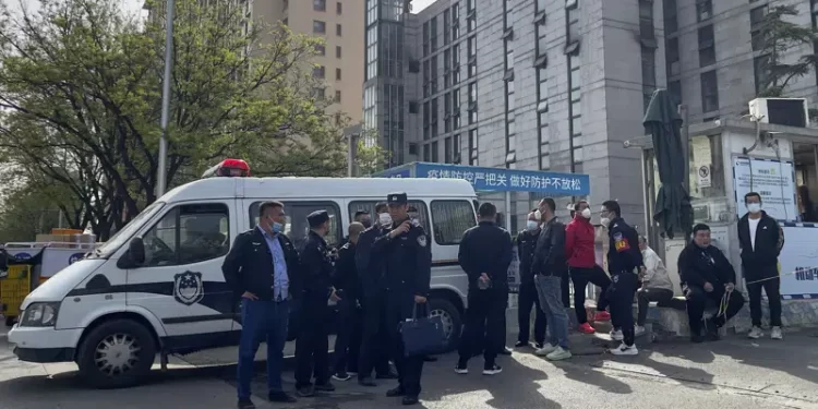 Muertes por incendio en hospital de Beijing aumentan a 29, en su mayoría pacientes