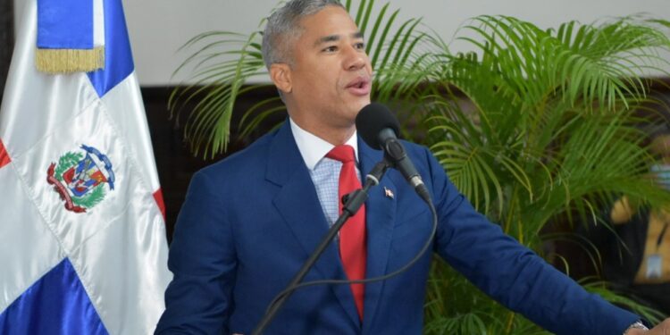 “Andrés Cueto tiene el perfil para dirigir la Alcaldía de Santiago”, aseguran dirigentes sociales