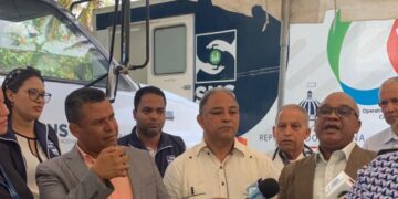 Colegio de Periodistas con jornada diversos servicios de salud