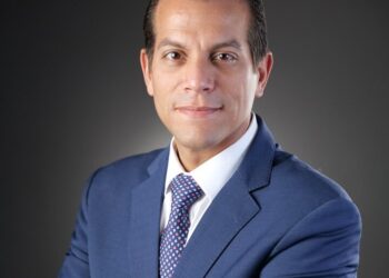 Designan a Franklin Glass nuevo presidente ejecutivo de Cadoar