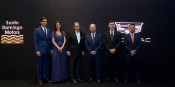 Cadillac regresa al país con dos nuevos modelos y la inauguración del salón de exhibición en Santo Domingo Motors