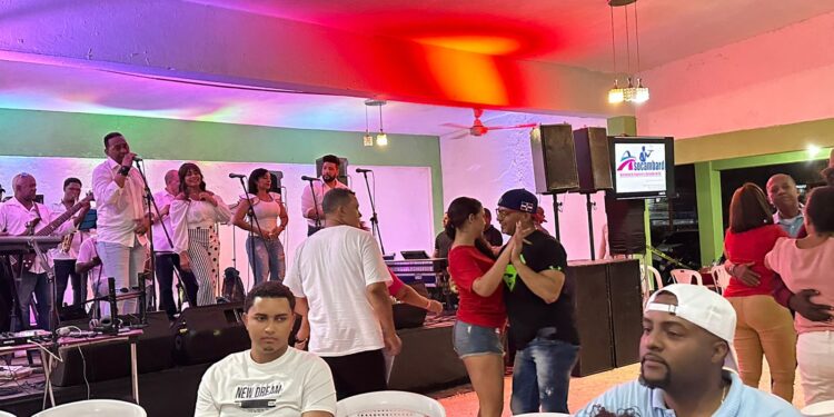 ASOPEUNI realiza séptimo encuentro peñonero