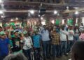 Decenas de dirigentes del PLD y PRM en Azua se juramentan en la Fuerza del Pueblo