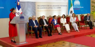 RD recibe donación de México para el rescate de archivos históricos