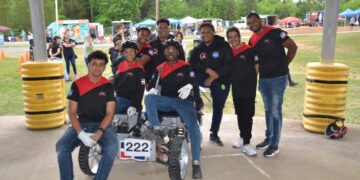 Jóvenes de RD llevan proyecto a la NASA