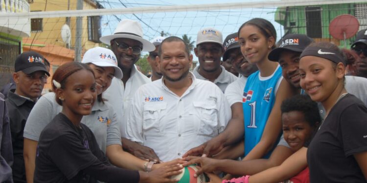 Alcalde Carlos Guzmán declara que SDN es referente nacional en materia de limpieza e iluminación