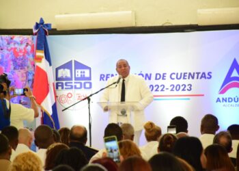 Alcalde SDO destaca construcción obras y pago de deudas en su gestión en SDO