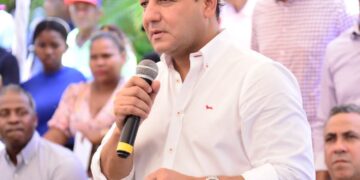 Abel promete en Monte Plata que  dará prioridad al hombre de trabajo