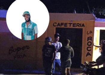 Muere joven tras recibir 8 disparos en una cafetería