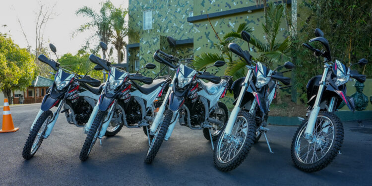 Autoridad Portuaria Dominicana entrega motores al Ejército para reforzar vigilancia fronteriza