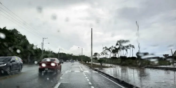 En horas de la tarde, aguaceros dispersos en distintos poblados del interior del país
