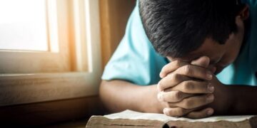 Mueren 4 personas en Kenia ayunando para encontrarse con Jesucristo