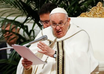 En la Misa Crismal, el papa Francisco pidió a los sacerdotes que eviten las divisiones en la Iglesia