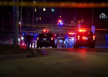 Cuatro muertos en tiroteo en fiesta de adolescentes en Alabama