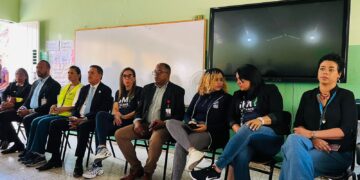 SNS ofrece asistencia salud mental a familiares, estudiantes y docentes afectados por accidente en Sánchez