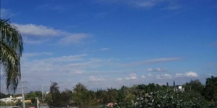 Condiciones soleadas y escasas lluvias para este sábado, dice Meteorología