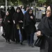 La Policía iraní cierra 155 negocios por atender a mujeres sin velo