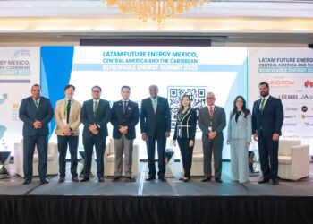 RD en el “Boom” de las renovables con la construcción de 17 centrales de energía limpia