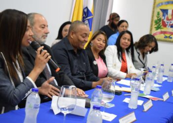 Alcalde José Andújar, conjuntamente con la presencia del Embajador Italiano FUNDIDAR y ProMueve RD, realizan cierre del proyecto “Sigue Aprendiendo”