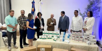 MISPAS entrega en Santiago medicamentos para pacientes diabéticos y con cáncer