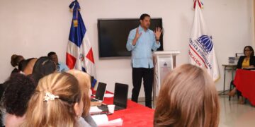 Regional 15 socializa con técnicos docentes el POA y Proyectos en Marcha