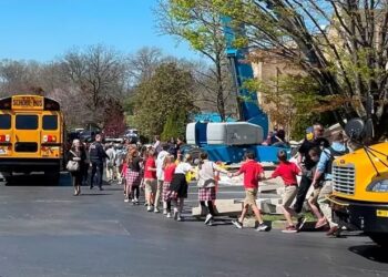 ¿Cómo preparar a un niño para un tiroteo escolar en Estados Unidos?