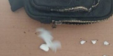 Policía apresa hombre por posesión de sustancias narcóticas