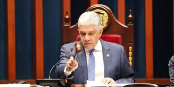 Senado aprueba Ley establecerá incentivos aviación y reducirá precios boletos aéreos